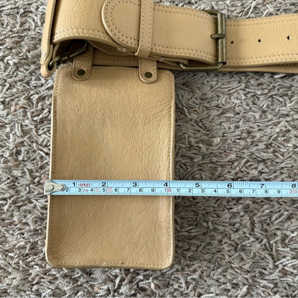Free people belt. Tool belt look. Size small. Leather suede. Beige color. - Picture 9 of 10